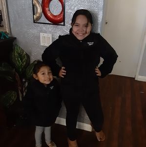 Meet your Posher, Cinthya teresa